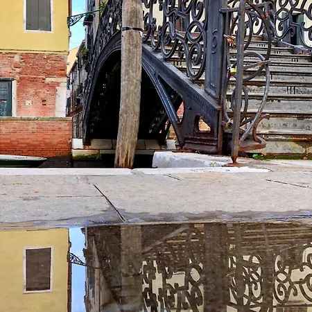 Romantic House شقة *